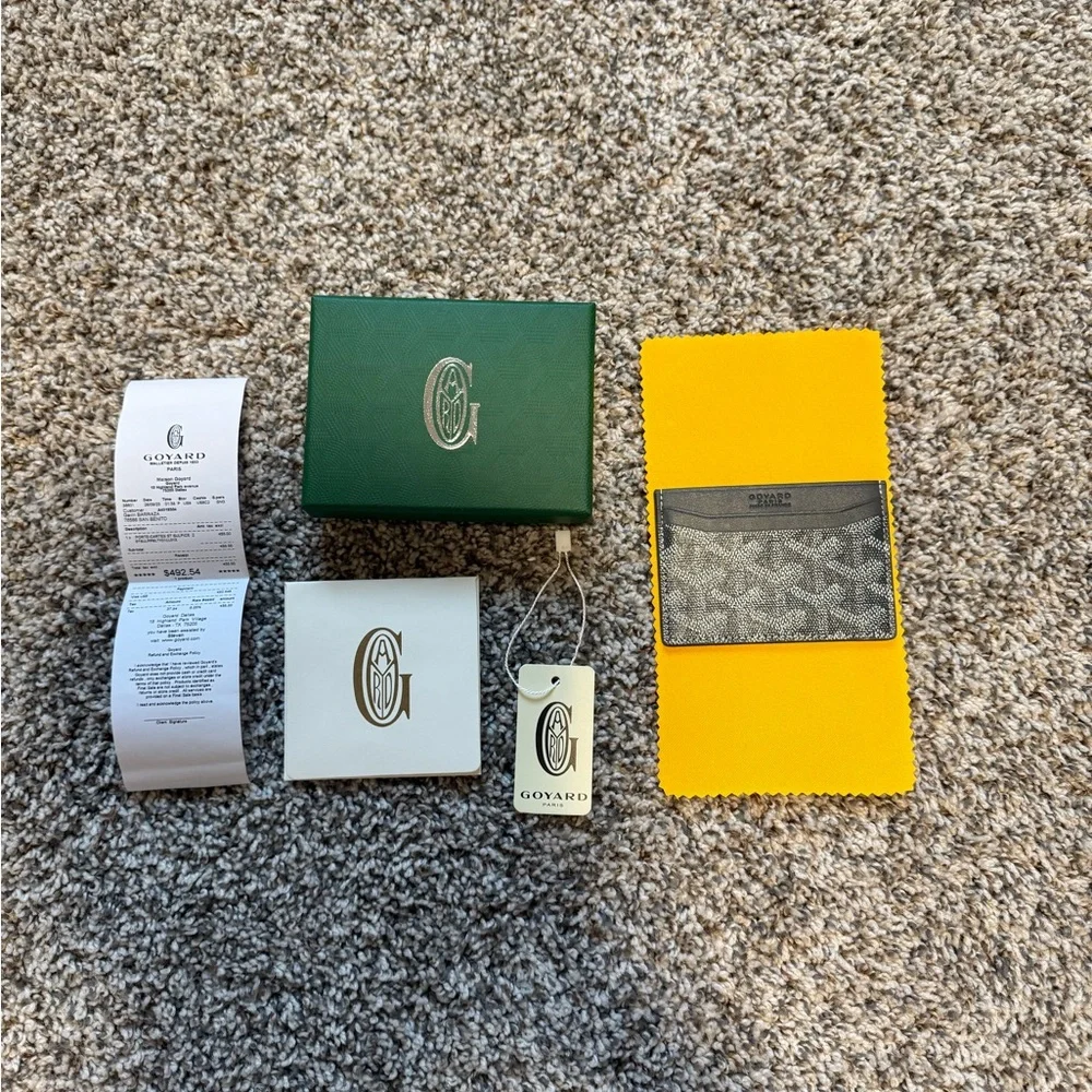 “Goyard” Gray Card Holder